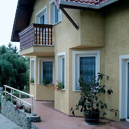 Oda ve Kahvaltı Vivien Panzio *