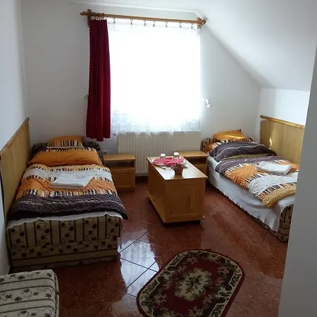 Vivien Panzio * Zalaegerszeg