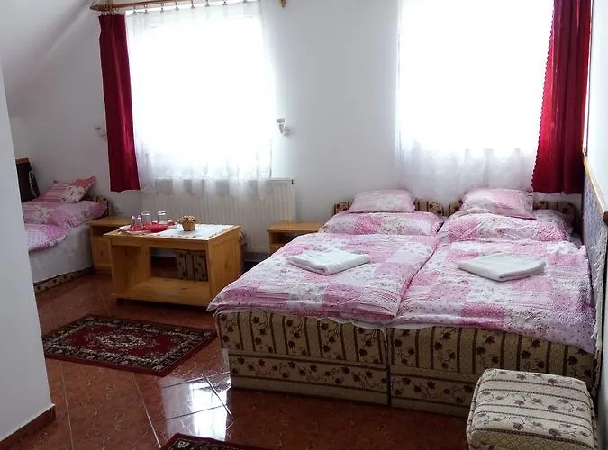 Vivien Panzio * Zalaegerszeg